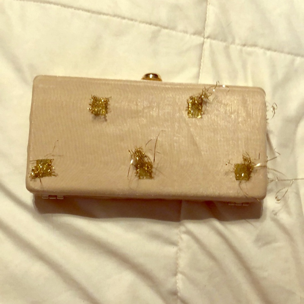 ***MAKE ME AN OFFER*** Purging!
dl | bleu Couture clutch